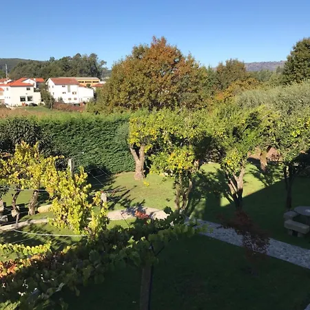 Prázdninový dům Holiday Calcada Do Giestal *